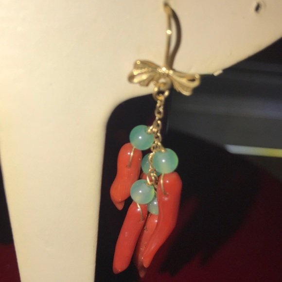 Loffredo 18k gold coral jade hot peppers earrings - Picture 2 of 8